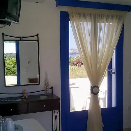 Guest house Vigles Adamantas (Milos)