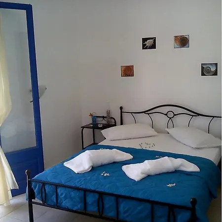 Vigles Πανσιόν *